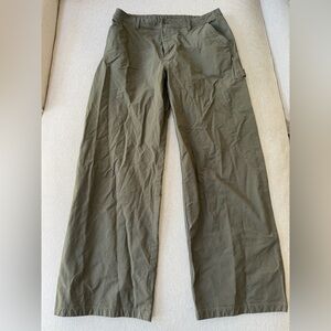 Vuori Women’s Khaki Cargo Pants